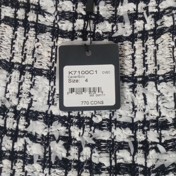 St John Skirt/Jacket Suit Size 4 - Picture 5 of 5